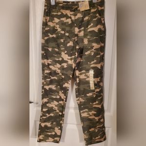Size 18/20 teens brand new with tags, camo pattern, adjustable waist pants